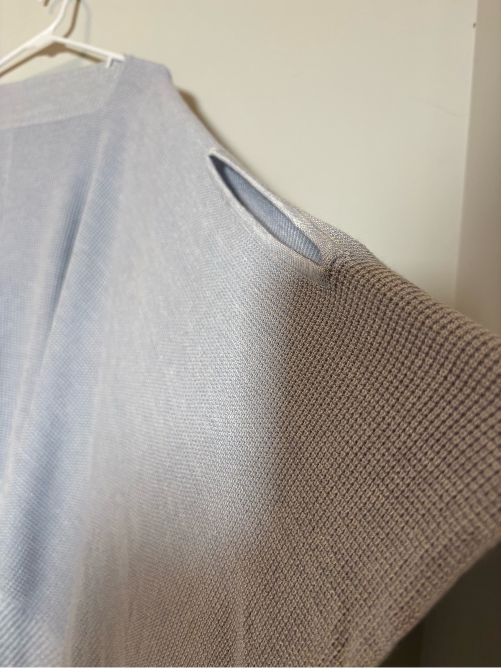 Lululemon Light Heather Grey Forward Flow Cape / Wrap – OS - Picture 6 of 9